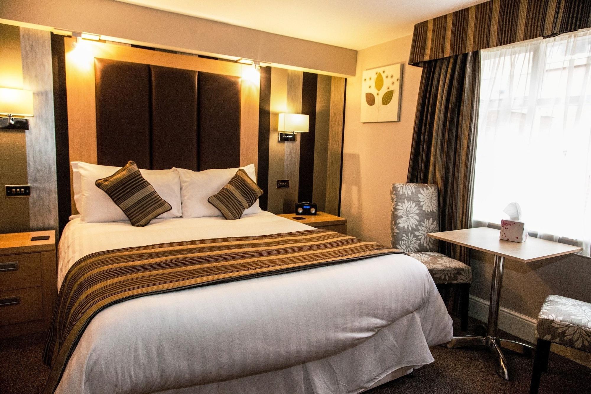 Trivelles Park Hotel Preston  Bagian luar foto